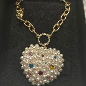 Betsey Johnson Pearl Heart Pendant Necklace💖
